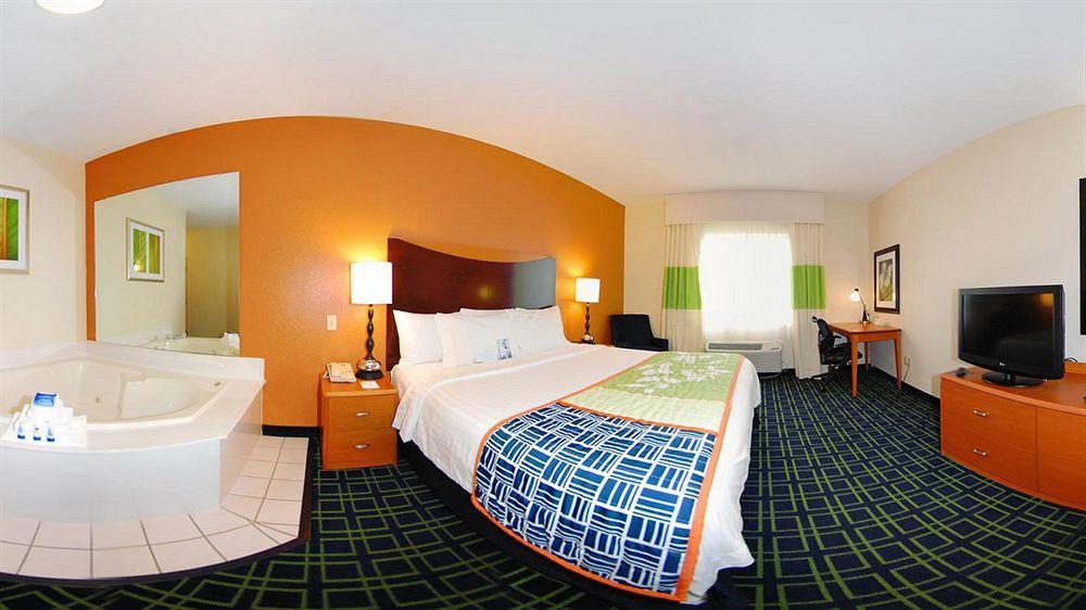 Fairfield Inn & Suites ג'פרסון סיטי מראה חיצוני תמונה