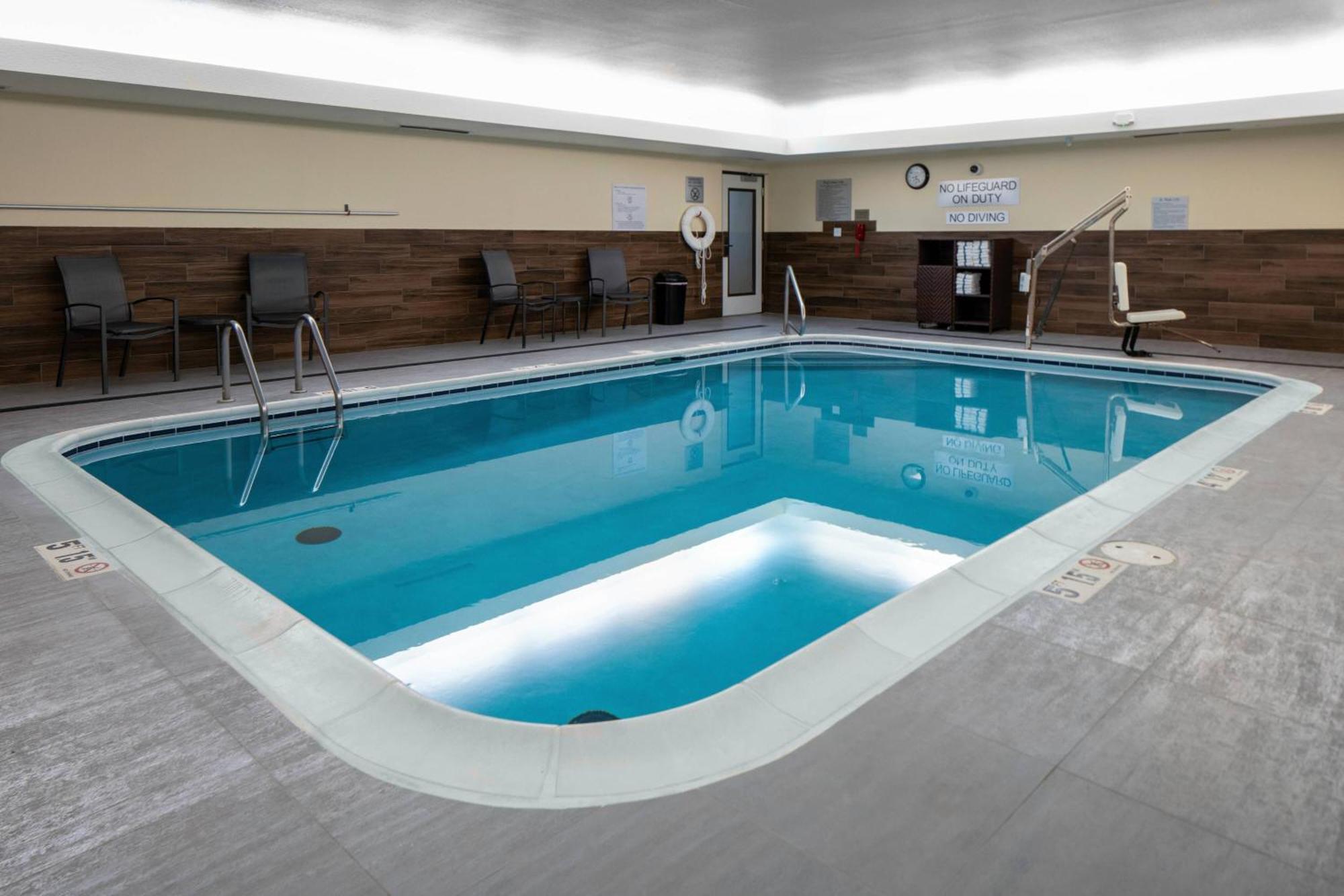 Fairfield Inn & Suites ג'פרסון סיטי מראה חיצוני תמונה