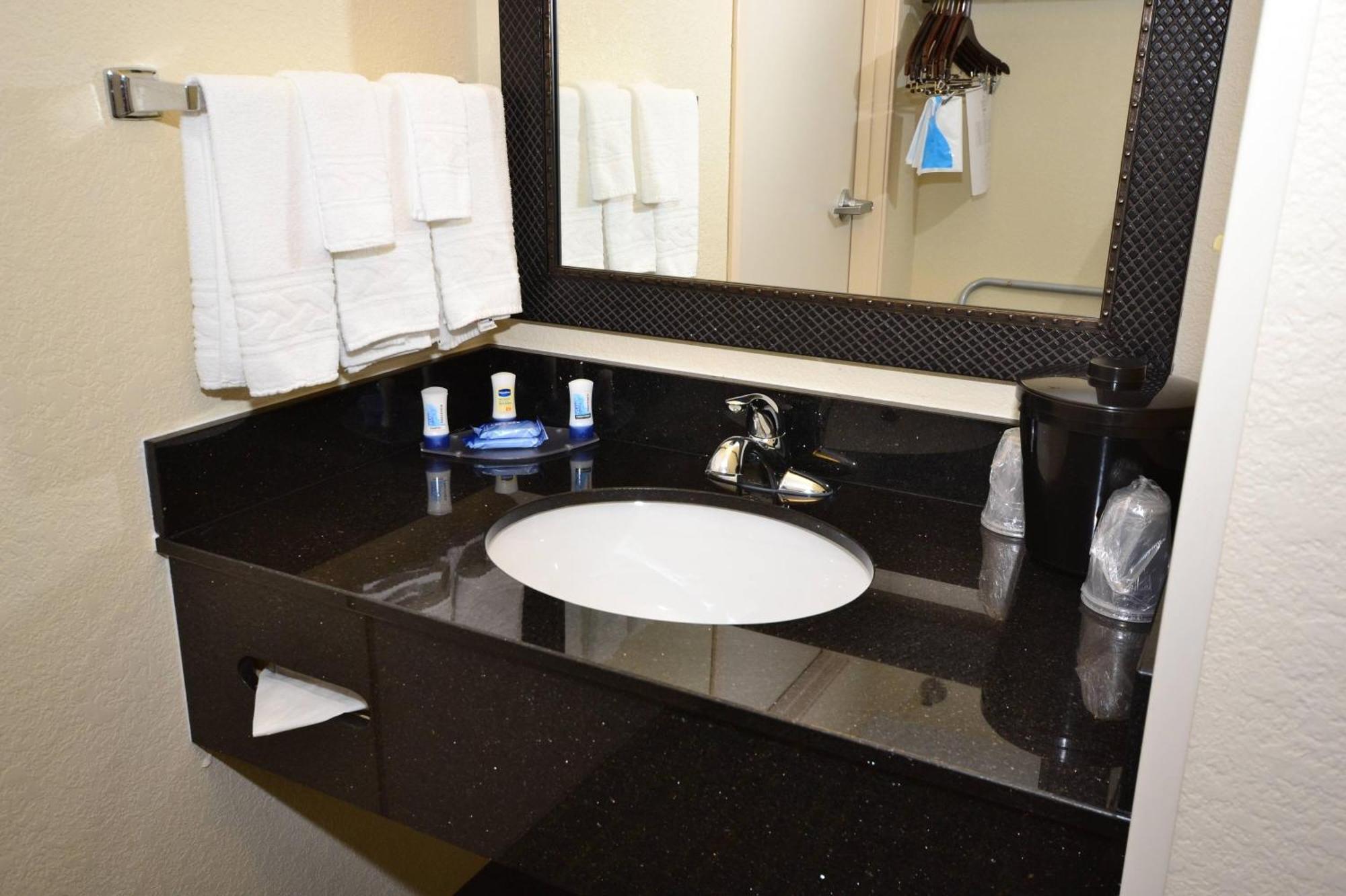 Fairfield Inn & Suites ג'פרסון סיטי מראה חיצוני תמונה